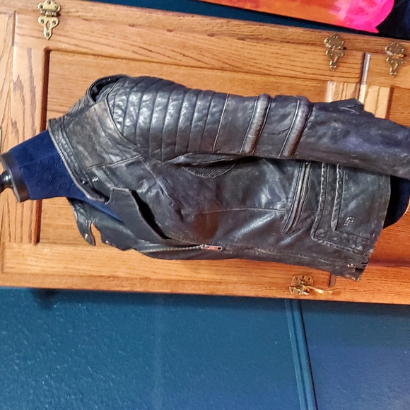 Harley-Davidson Riding Jacket - Picture 2 of 12